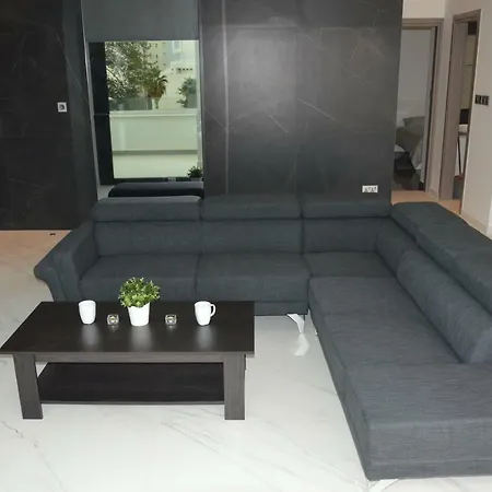 Luxurous Comfort With Sea View Apartment