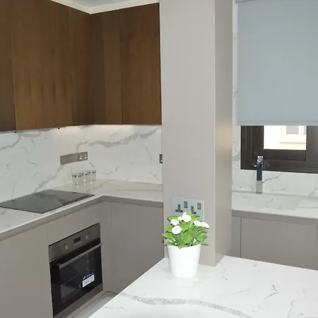 Apartment Luxurous Comfort With Sea View Larnaca