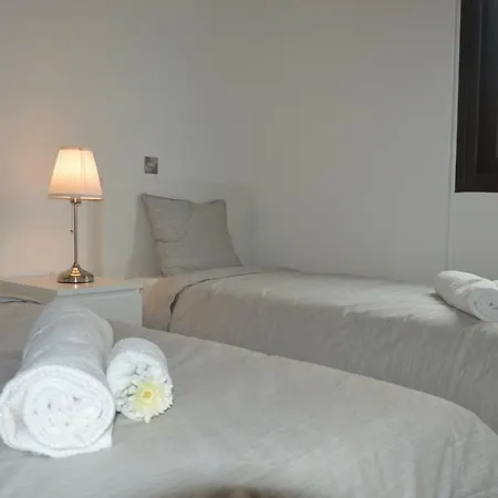 Luxurous Comfort With Sea View Larnaca