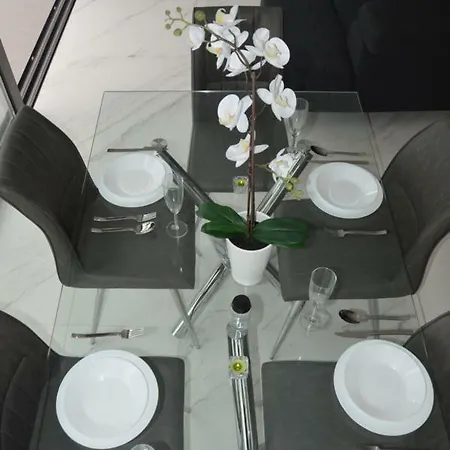 Luxurous Comfort With Sea View Appartamento Larnaca