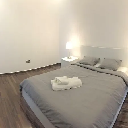 Luxurous Comfort With Sea View Larnaca